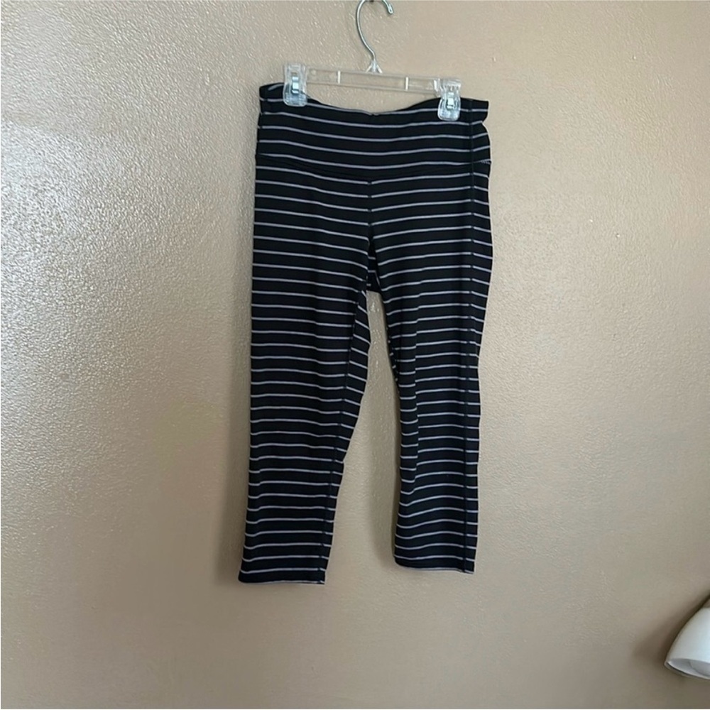 Athleta Striped Crop Leggings Size S
